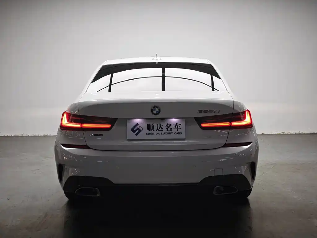 BMW 3 Series 2021