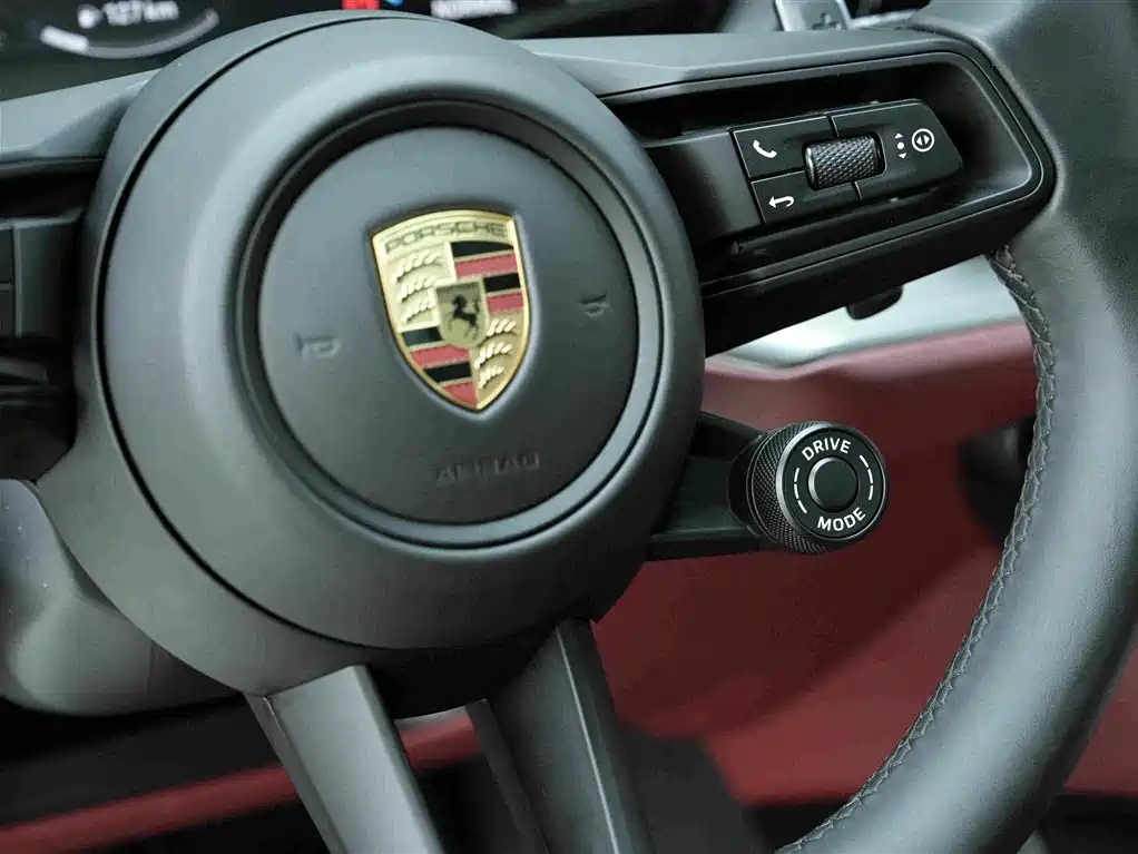Porsche Cayenne 2025 — фото 17