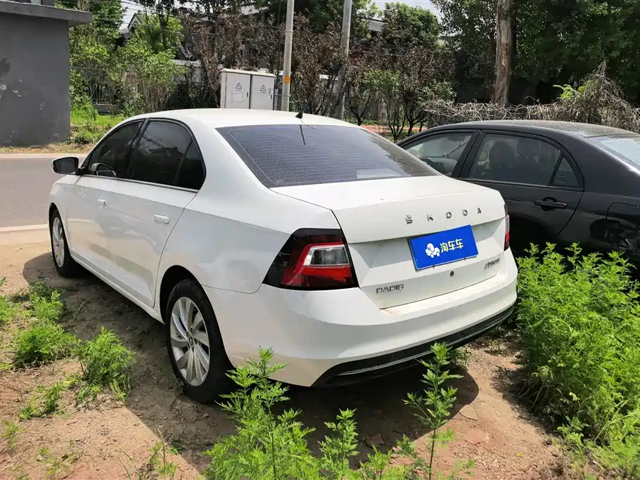 Skoda Rapid Spaceback 2019 — фото 3