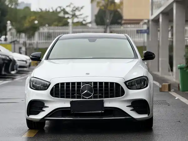 Mercedes-Benz E-Class 2021