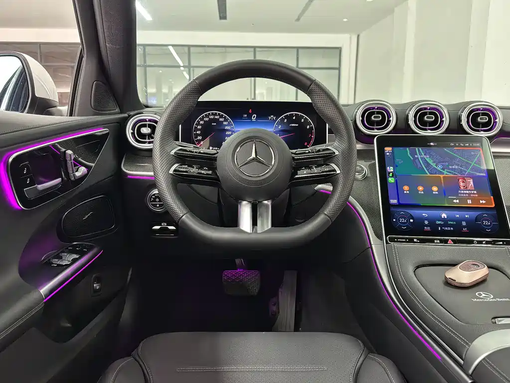 Mercedes-Benz C-Class 2024 — фото 14
