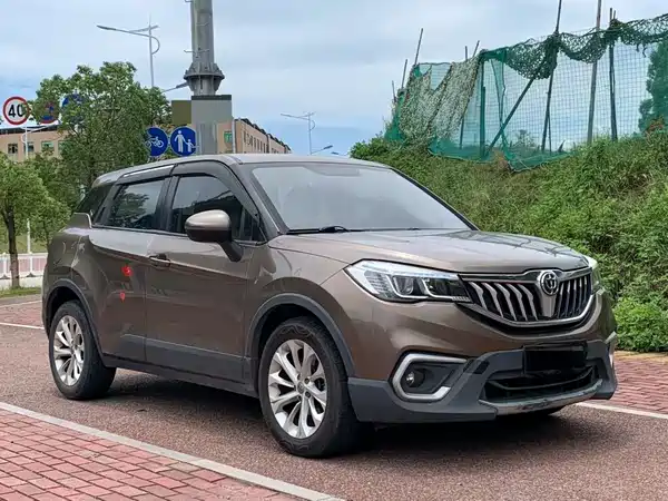 Brilliance V3 2017