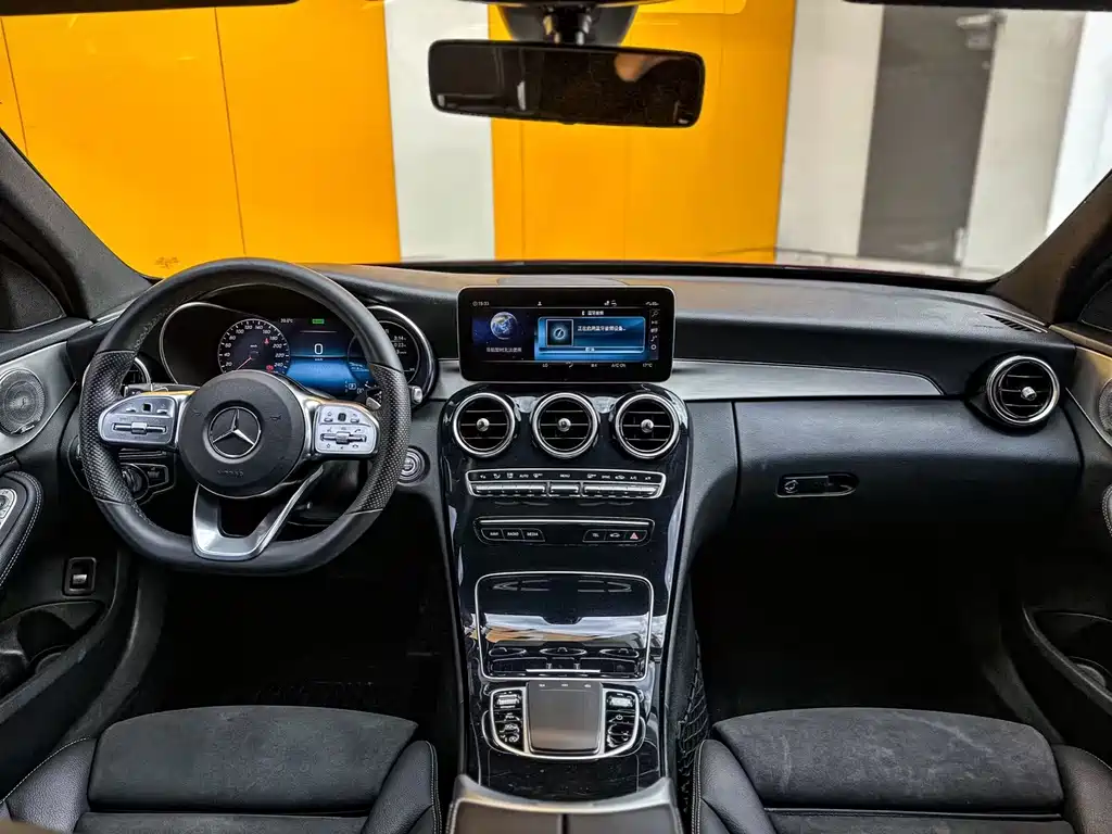 Mercedes-Benz C-Class 2019 — фото 8
