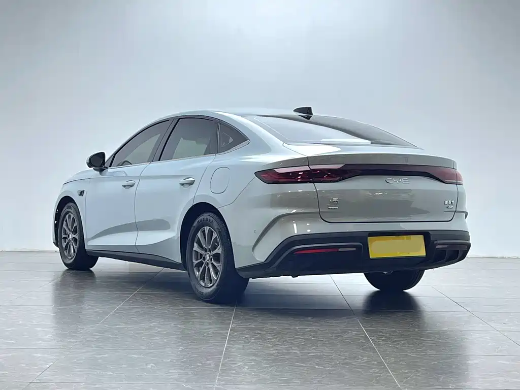 BYD Qin L 2025 — фото 20