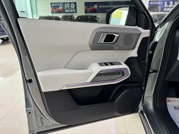 Fangchengbao Titanium 3 2025