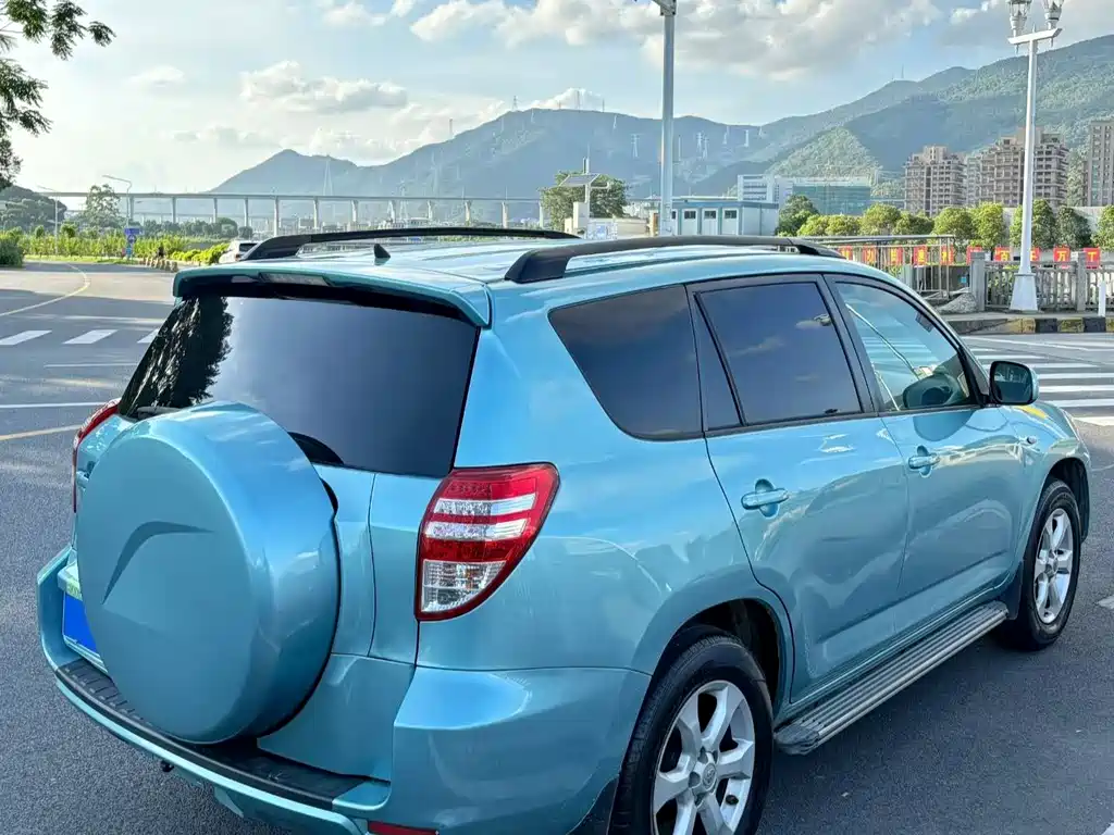Toyota RAV4 2009