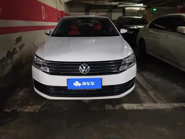 Volkswagen Lavida 2015