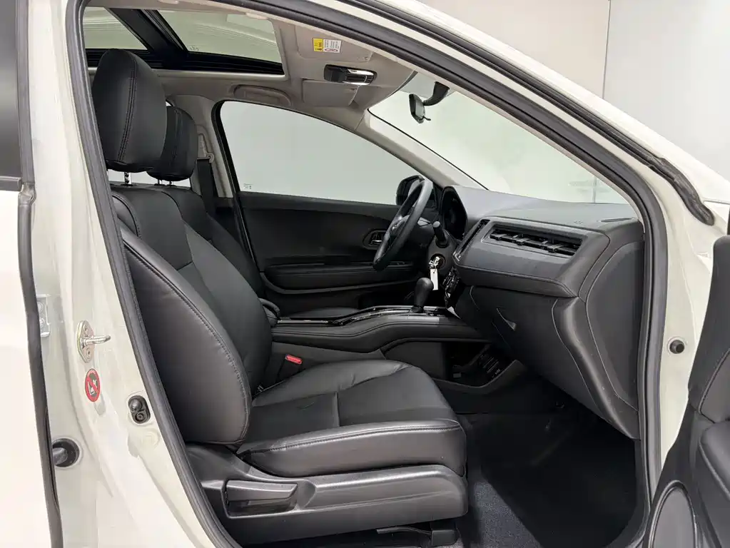 Honda Vezel 2022 — фото 14