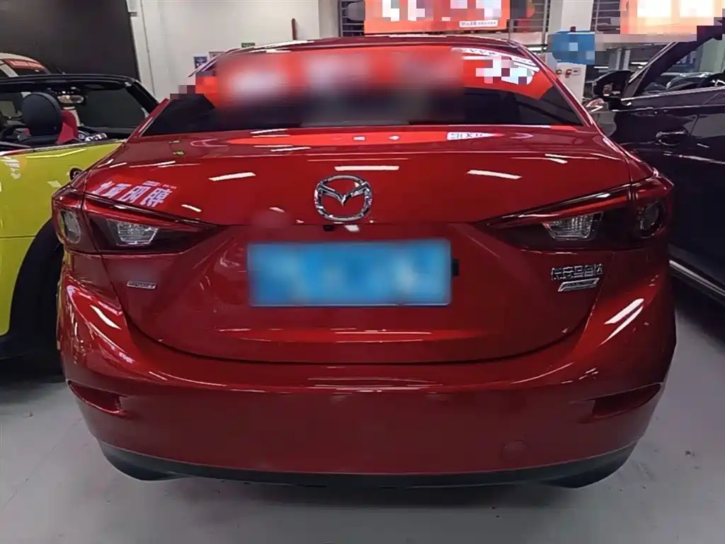 Mazda 3 Axela 2018 — фото 6