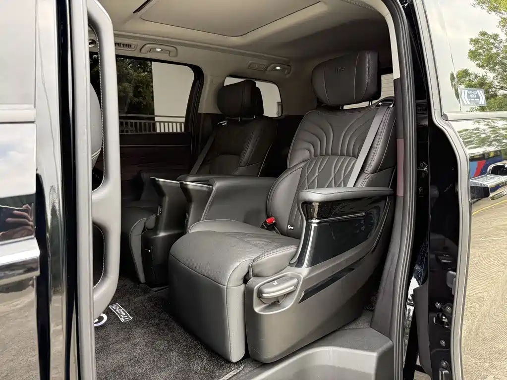 GAC Motor Trumpchi M8 2025 — фото 12