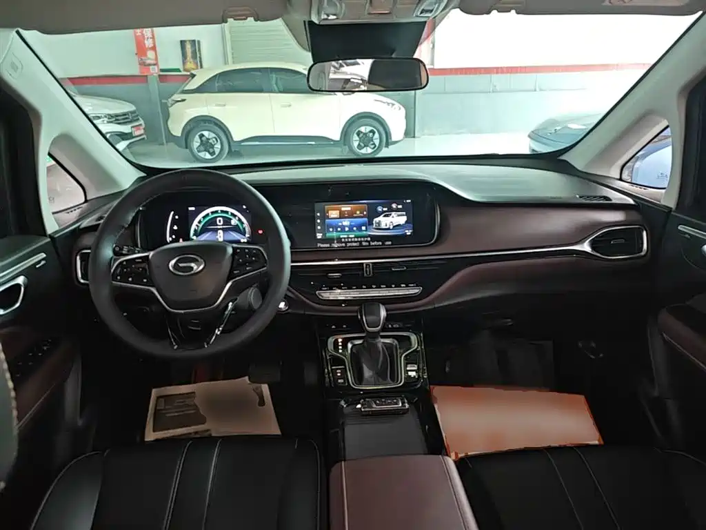 GAC Motor Trumpchi M6 2025 — фото 10