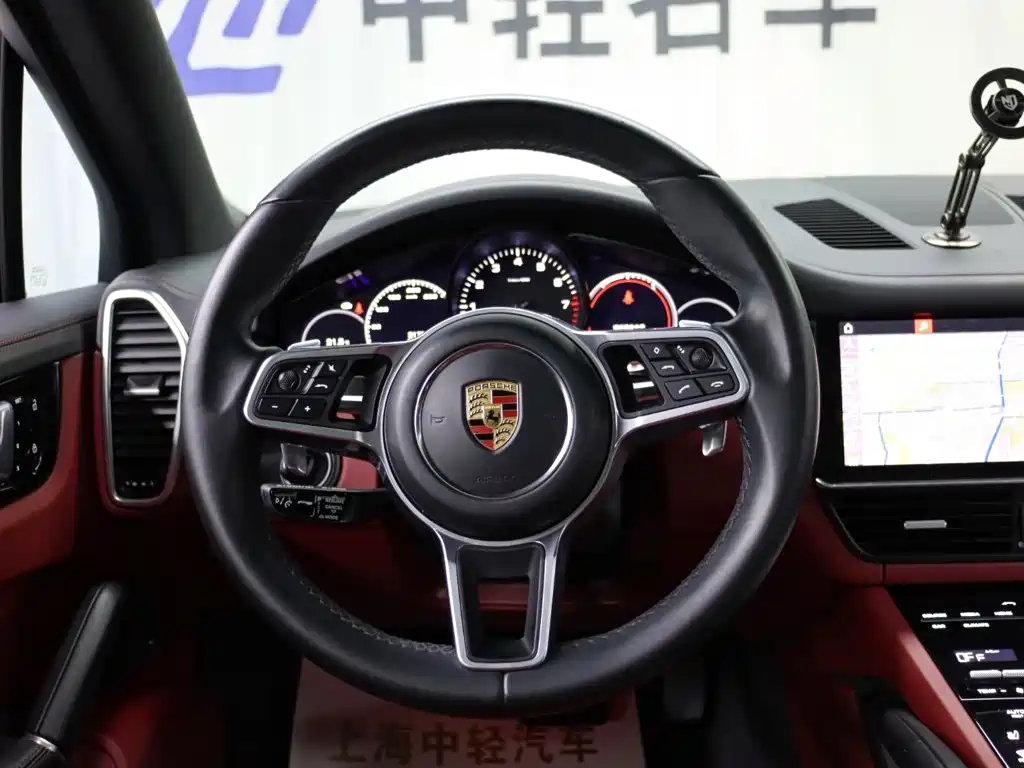 Porsche Cayenne 2021 — фото 16
