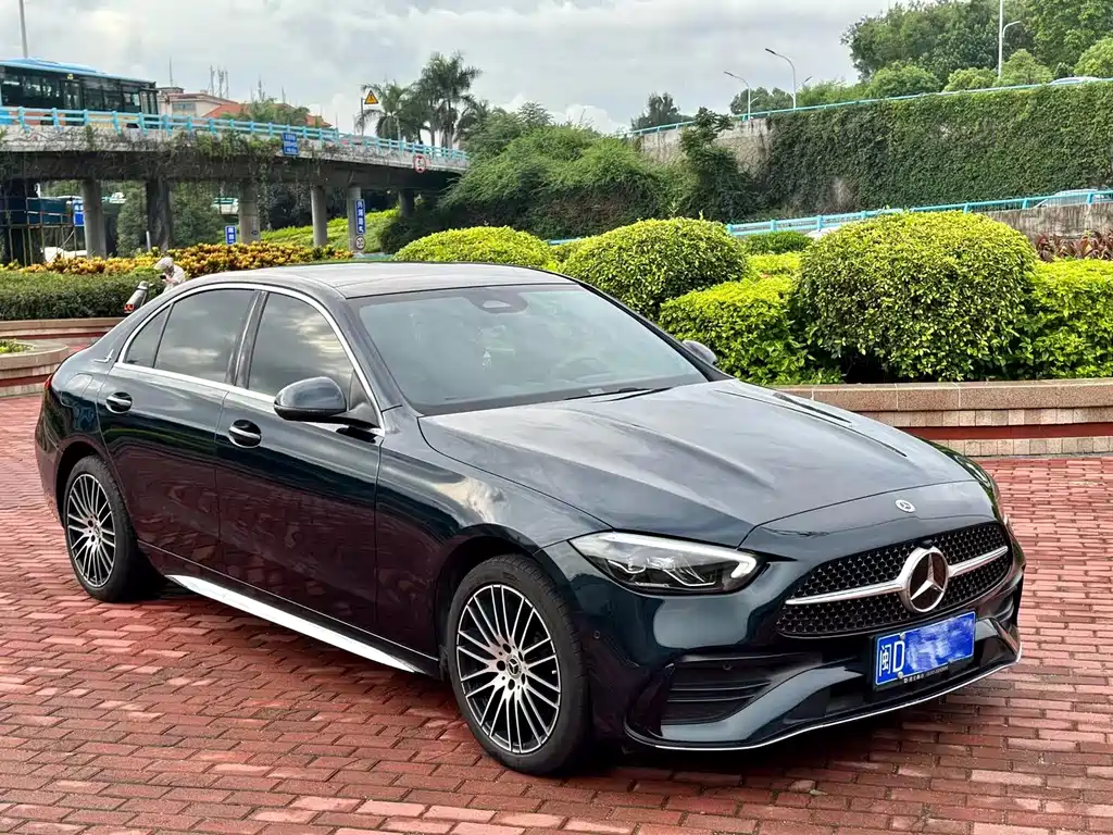 Mercedes-Benz C-Class 2023 — фото 3