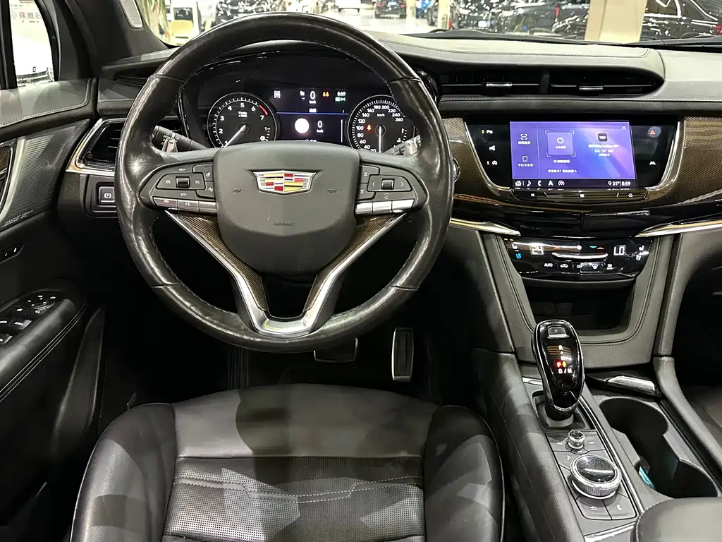 Cadillac XT6 2019 — фото 12