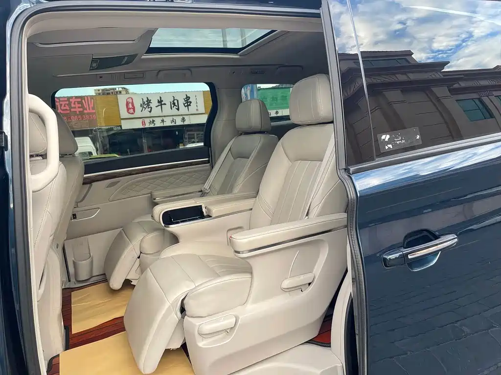 GAC Motor Trumpchi M8 2019 — фото 10