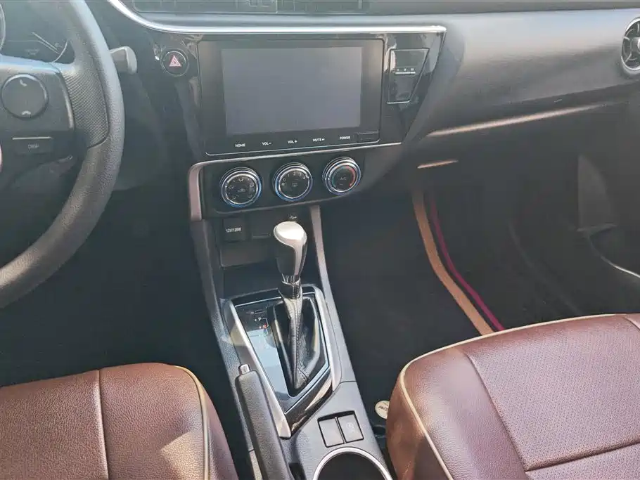 Toyota Levin 2017 — фото 16