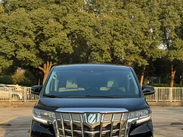 Toyota Alphard 2022