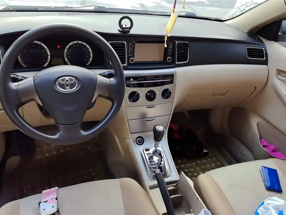 Toyota Corolla 2015 — фото 12