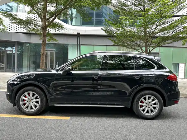 Porsche Cayenne 2011