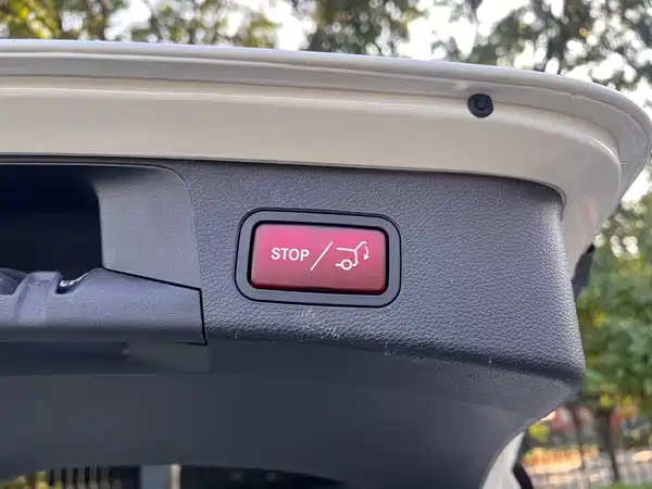 Mercedes-Benz C-Class 2020