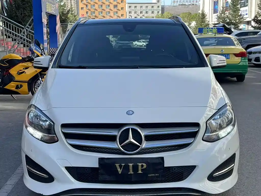 Mercedes-Benz B-Class 2017 — фото 2