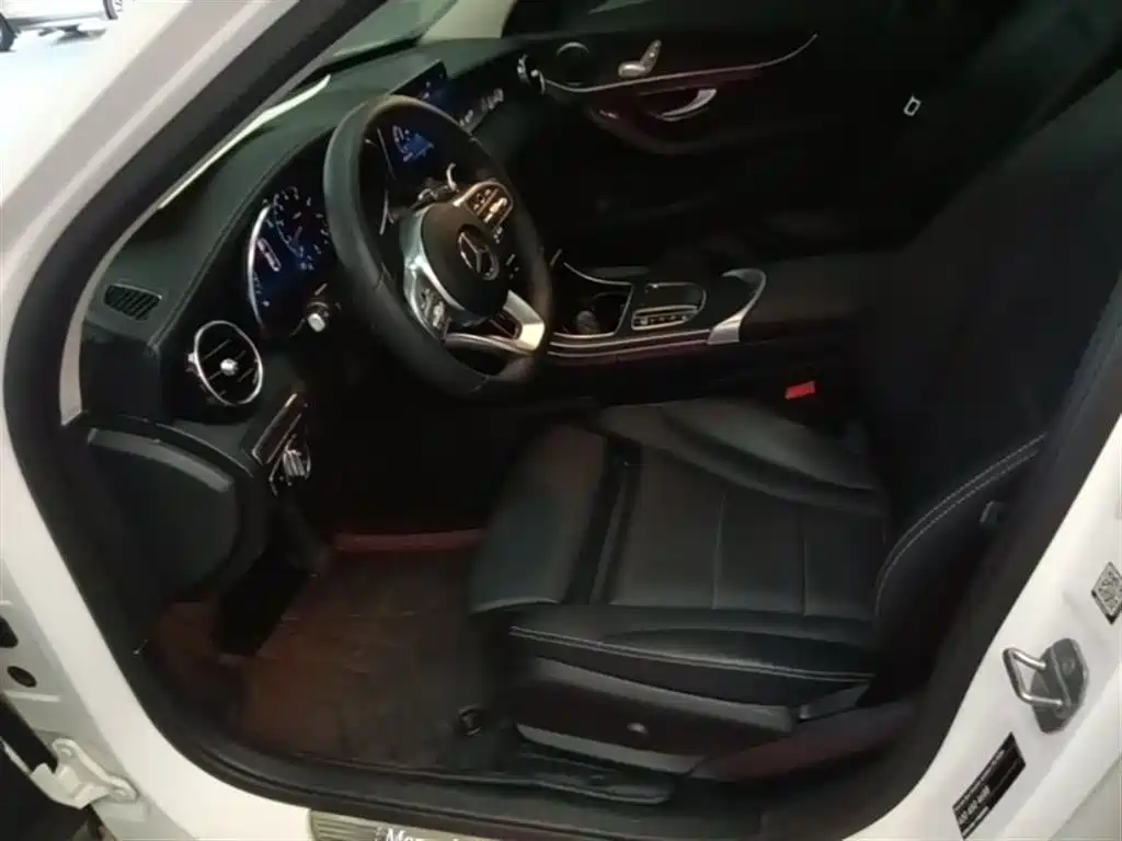Mercedes-Benz C-Class 2020 — фото 15
