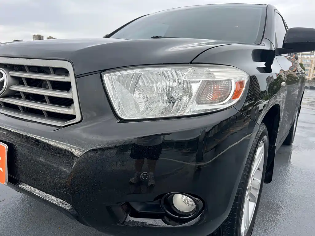 Toyota Highlander 2010 — фото 20