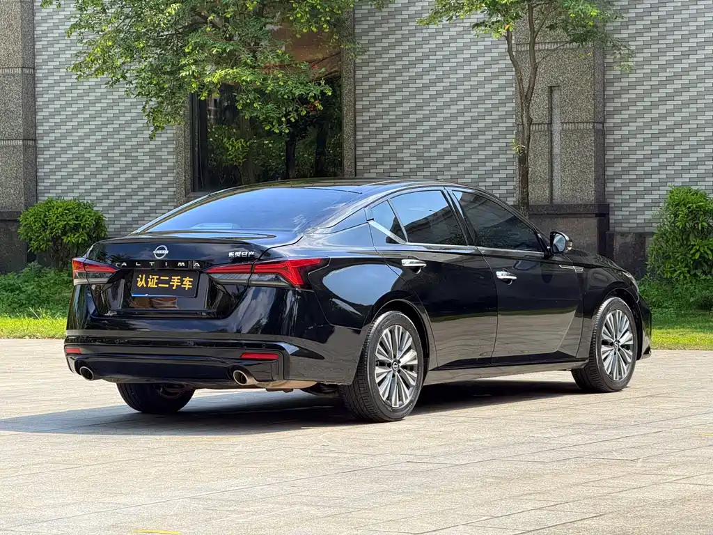 Nissan Teana 2023 — фото 20
