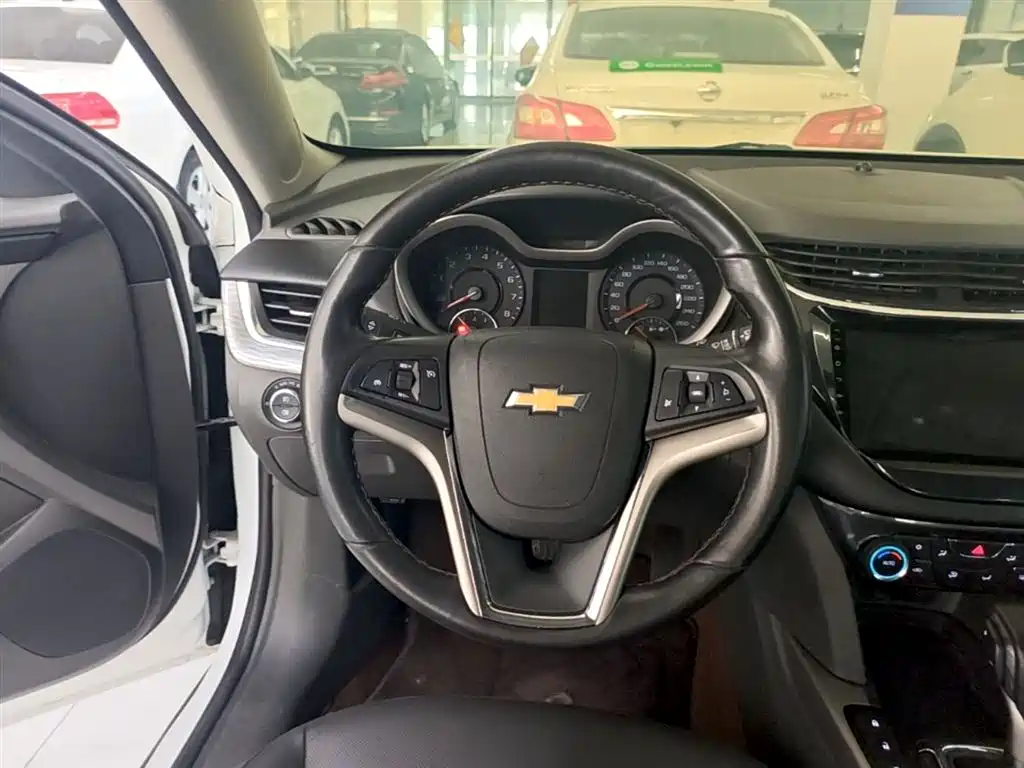 Chevrolet Malibu 2019 — фото 11