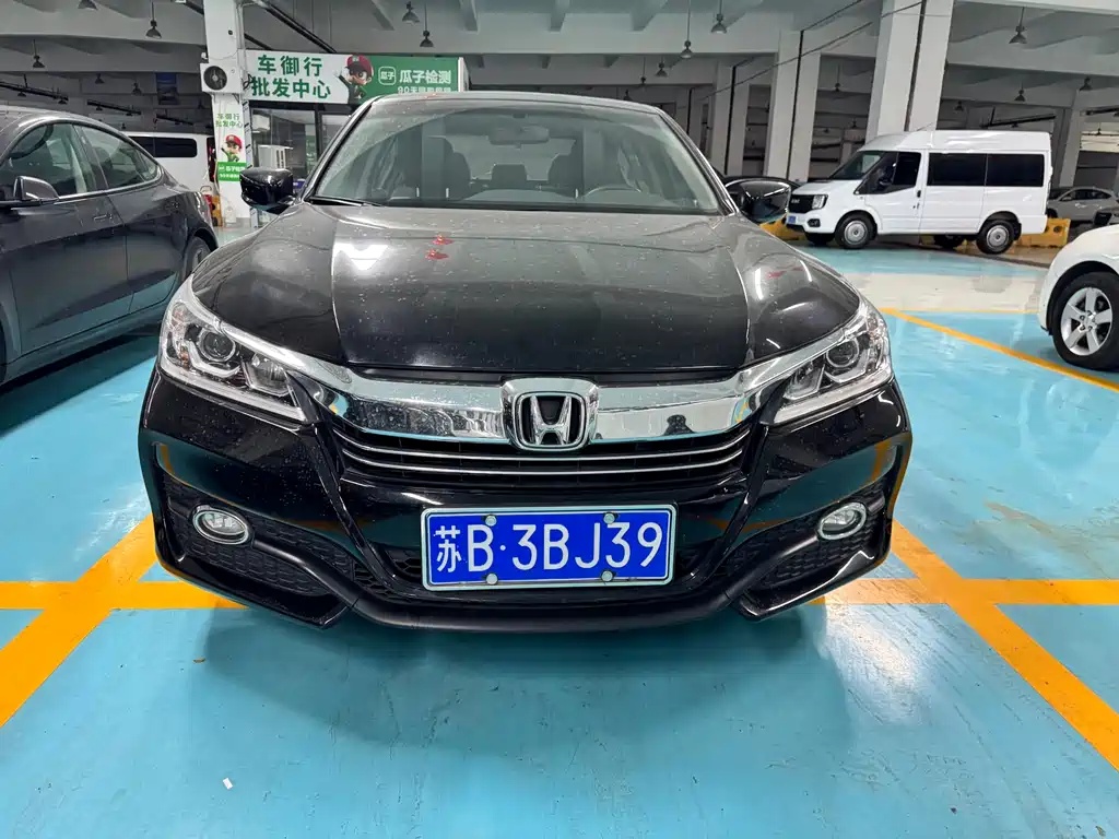 Honda Accord 2016 — фото 2