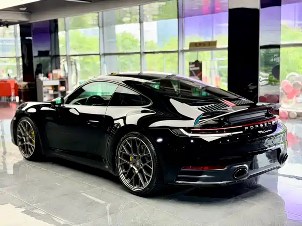 Porsche 911 2020