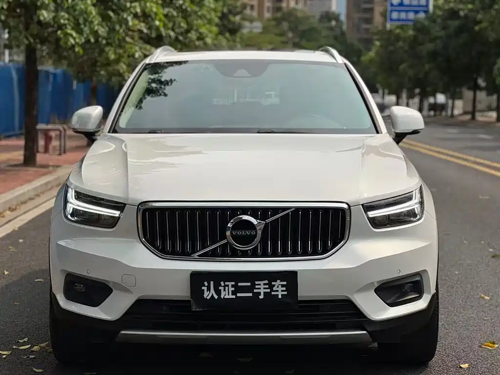 Volvo XC40 2019 — фото 2