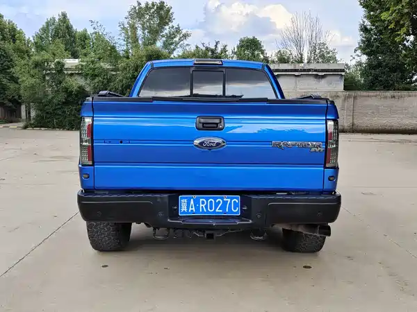 Ford F-150 Raptor 2014