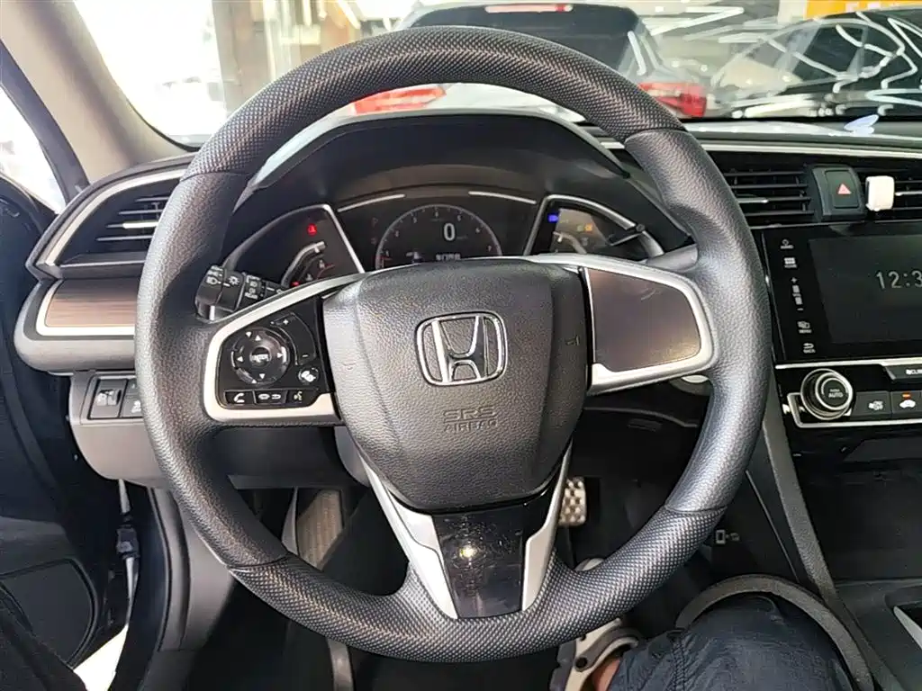 Honda Civic 2020 — фото 11