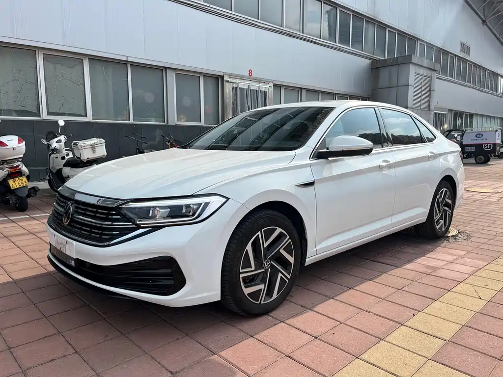 Volkswagen Sagitar 2025
