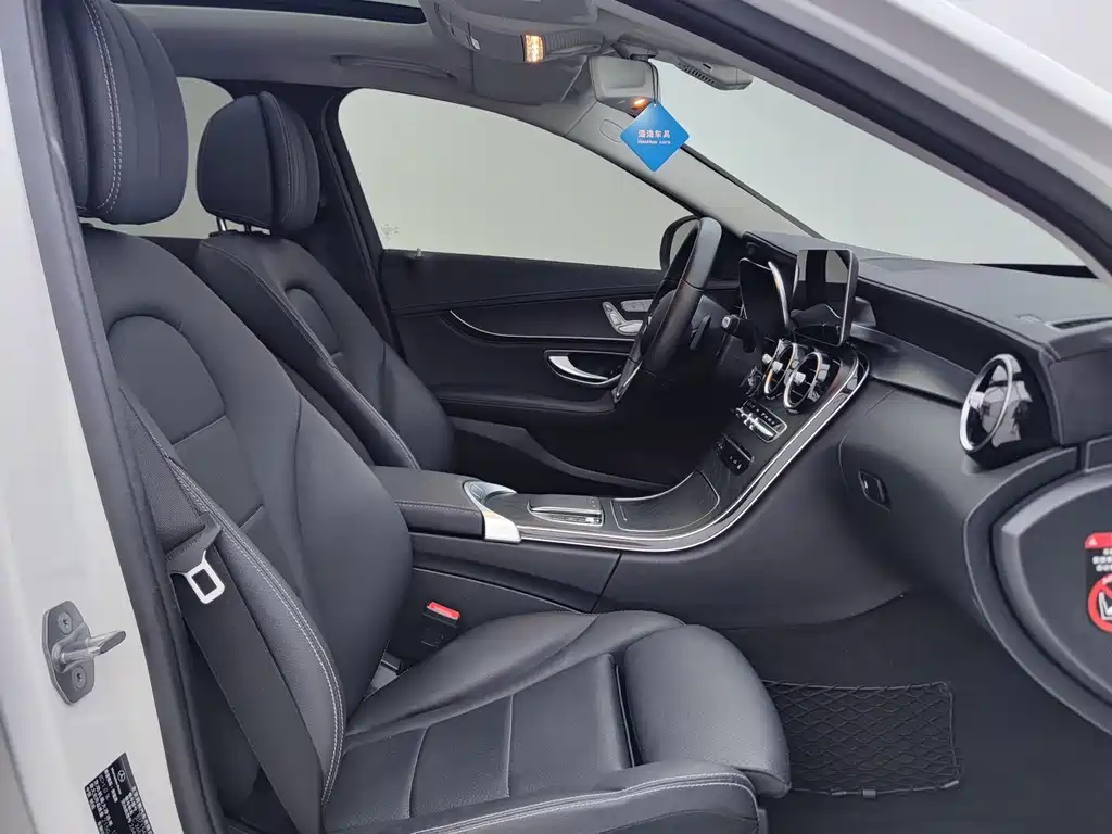 Mercedes-Benz C-Class 2019 — фото 11