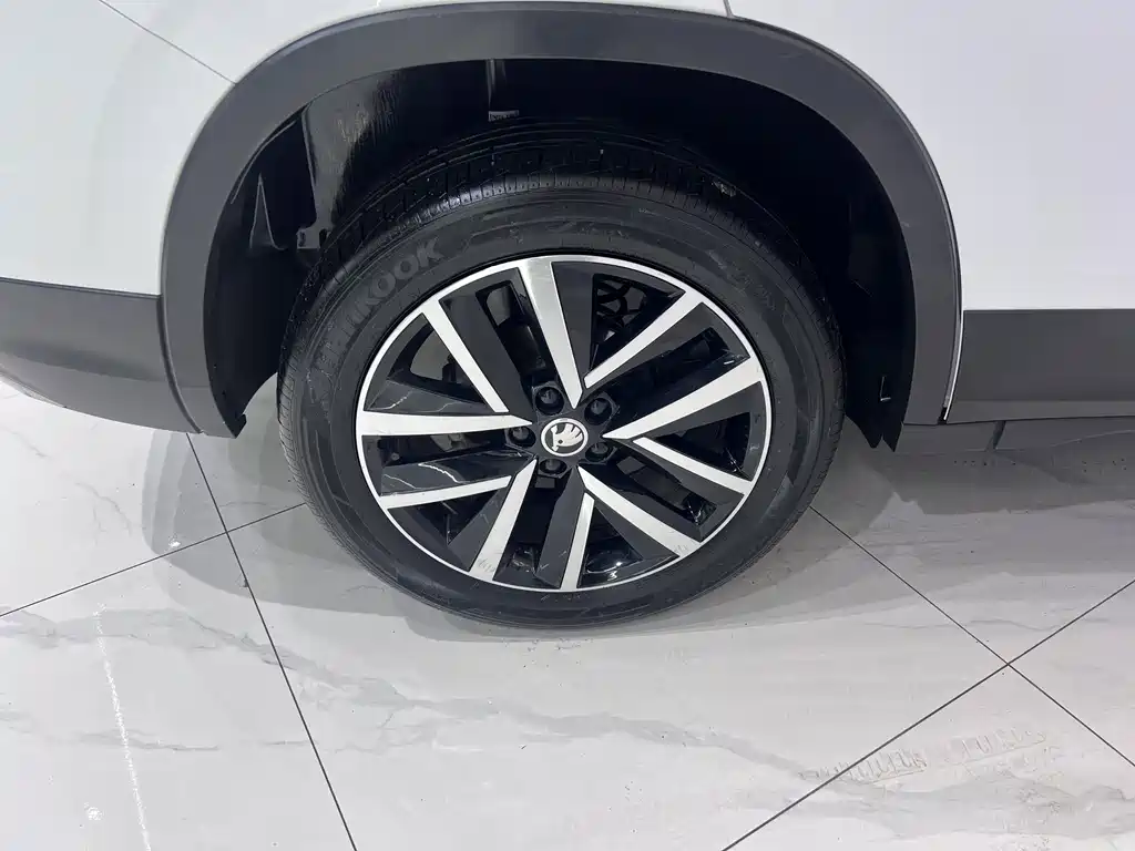 Skoda Kamiq 2023 — фото 19