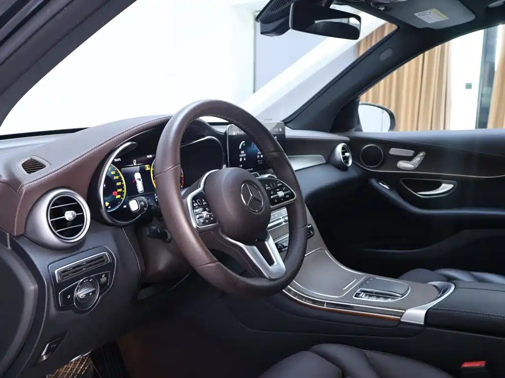 Mercedes-Benz GLC 2023 — фото 11