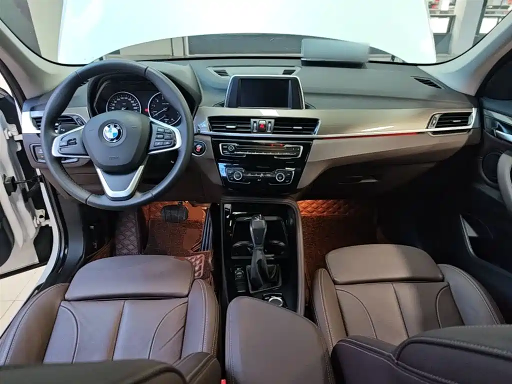 BMW X1 2018 — фото 10