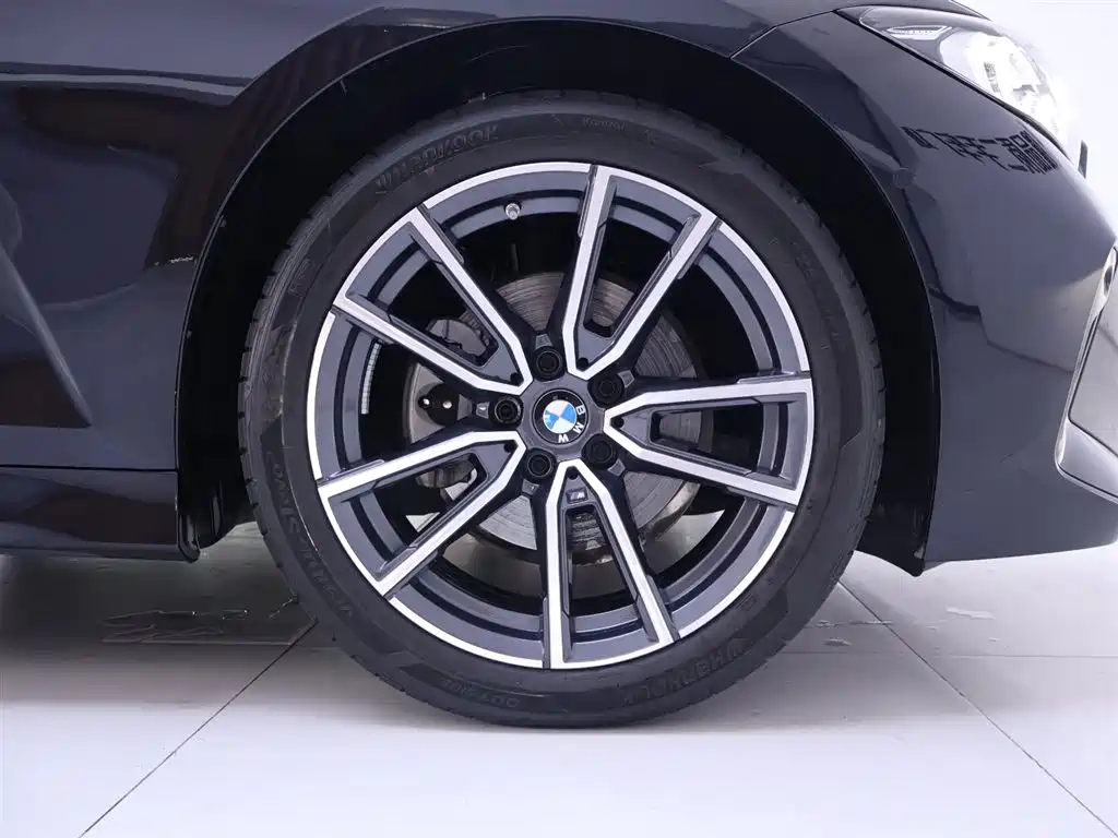 BMW 3 Series 2025