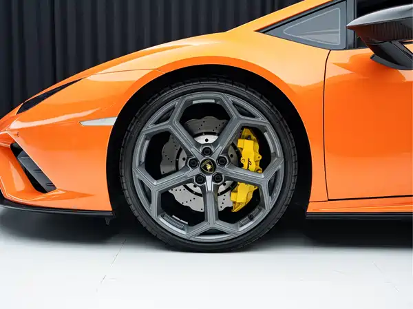 Lamborghini Huracan 2023