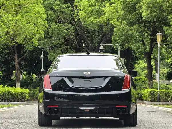 Cadillac CT6 2016