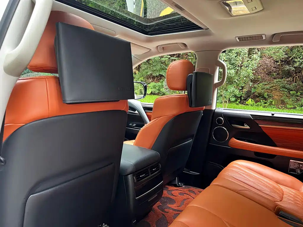 Lexus LX 2019 — фото 13