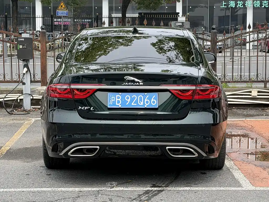 Jaguar XFL 2022 — фото 11