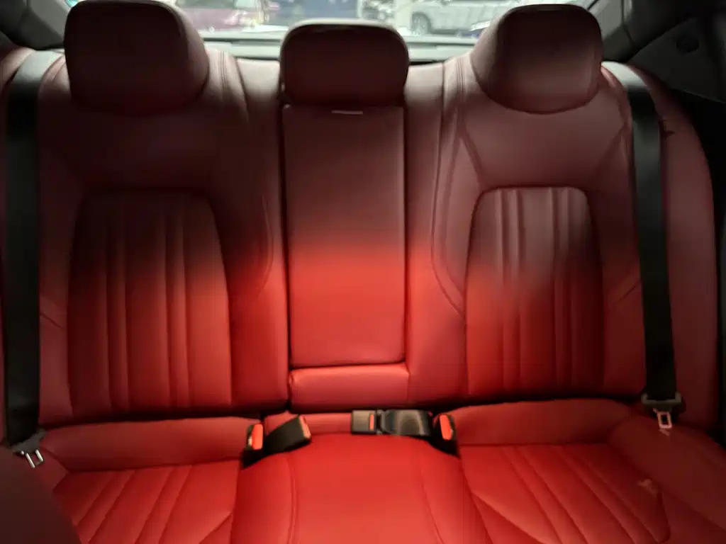 Maserati Ghibli 2021 — фото 17