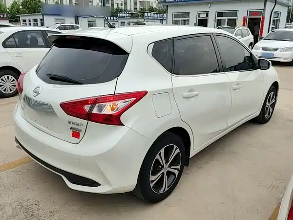 Nissan Tiida 2020