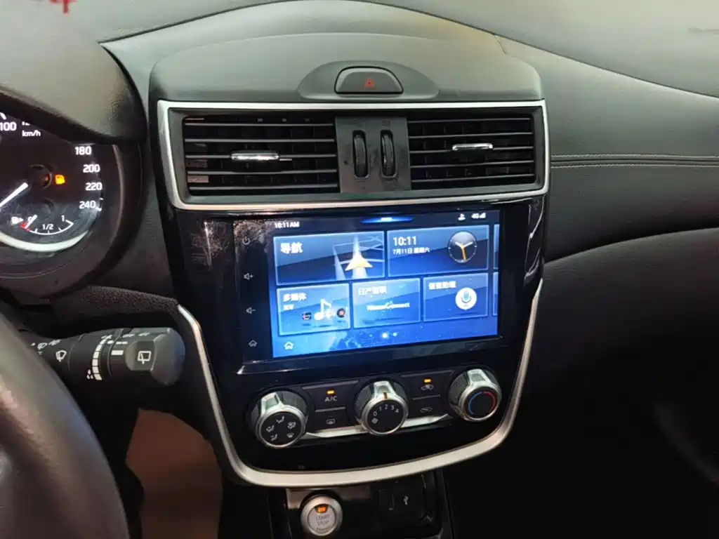 Nissan Tiida 2019 — фото 13