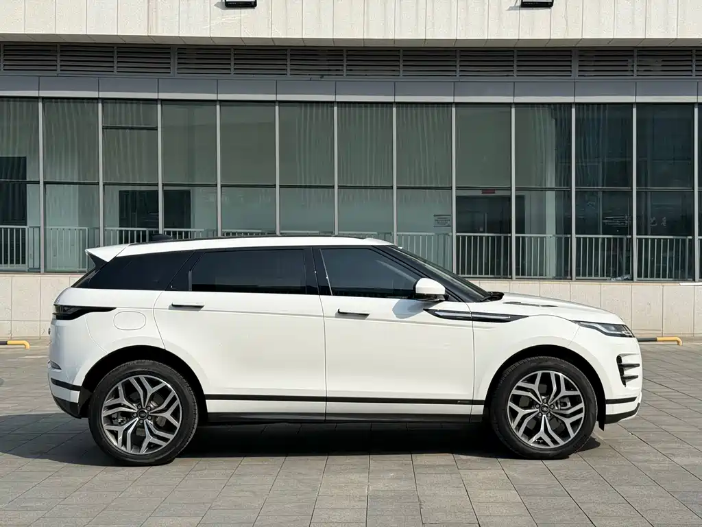 Land Rover Evoque 2021 — фото 4