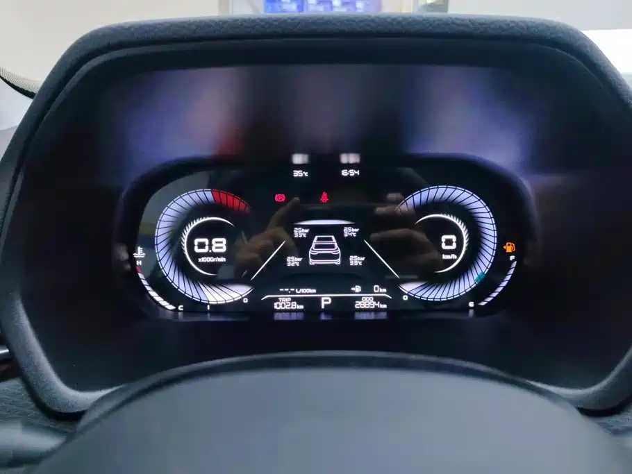 Geely Emgrand 2023 — фото 14