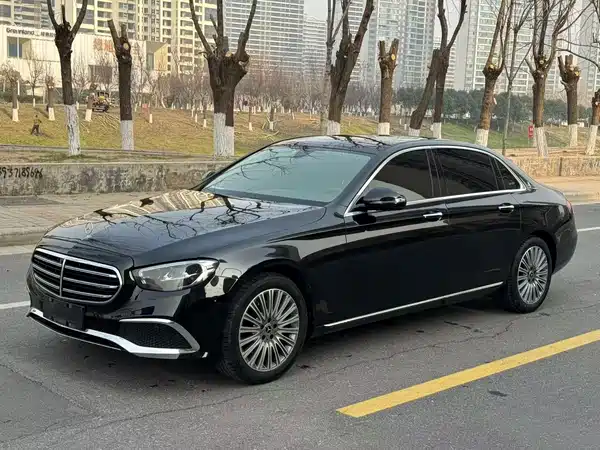 Mercedes-Benz E-Class 2021